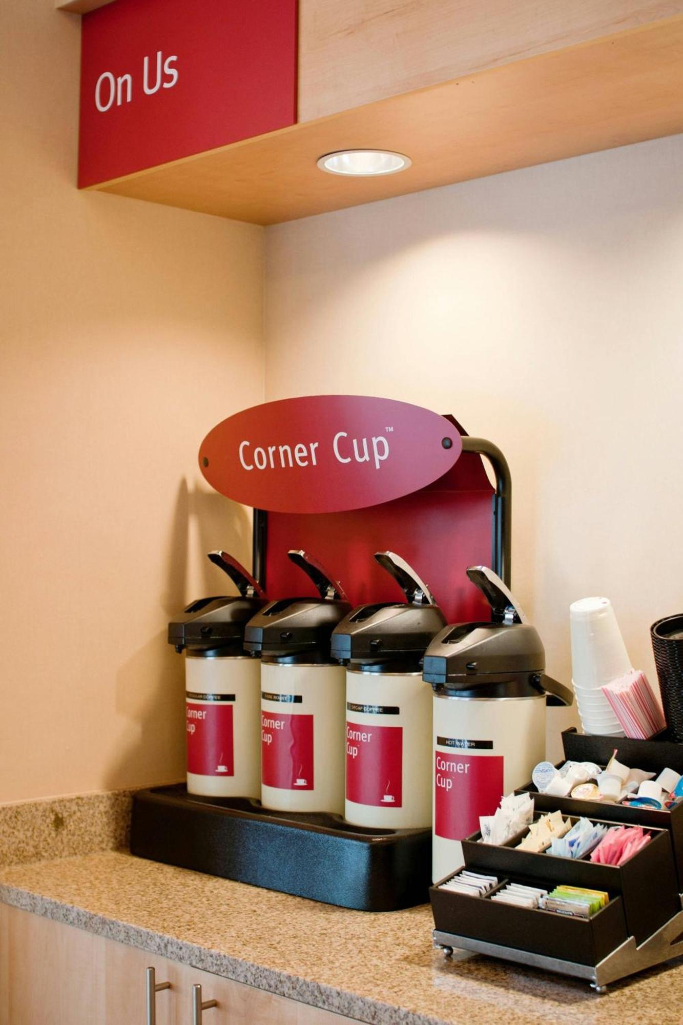 Towneplace Suites By Marriott Charlotte Mooresville Restaurant foto